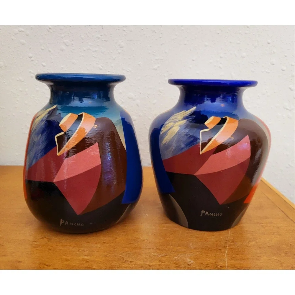 Pair of Collectible Peruvian Vase Handpainted Artist Signed Pancho Vases Jars 6